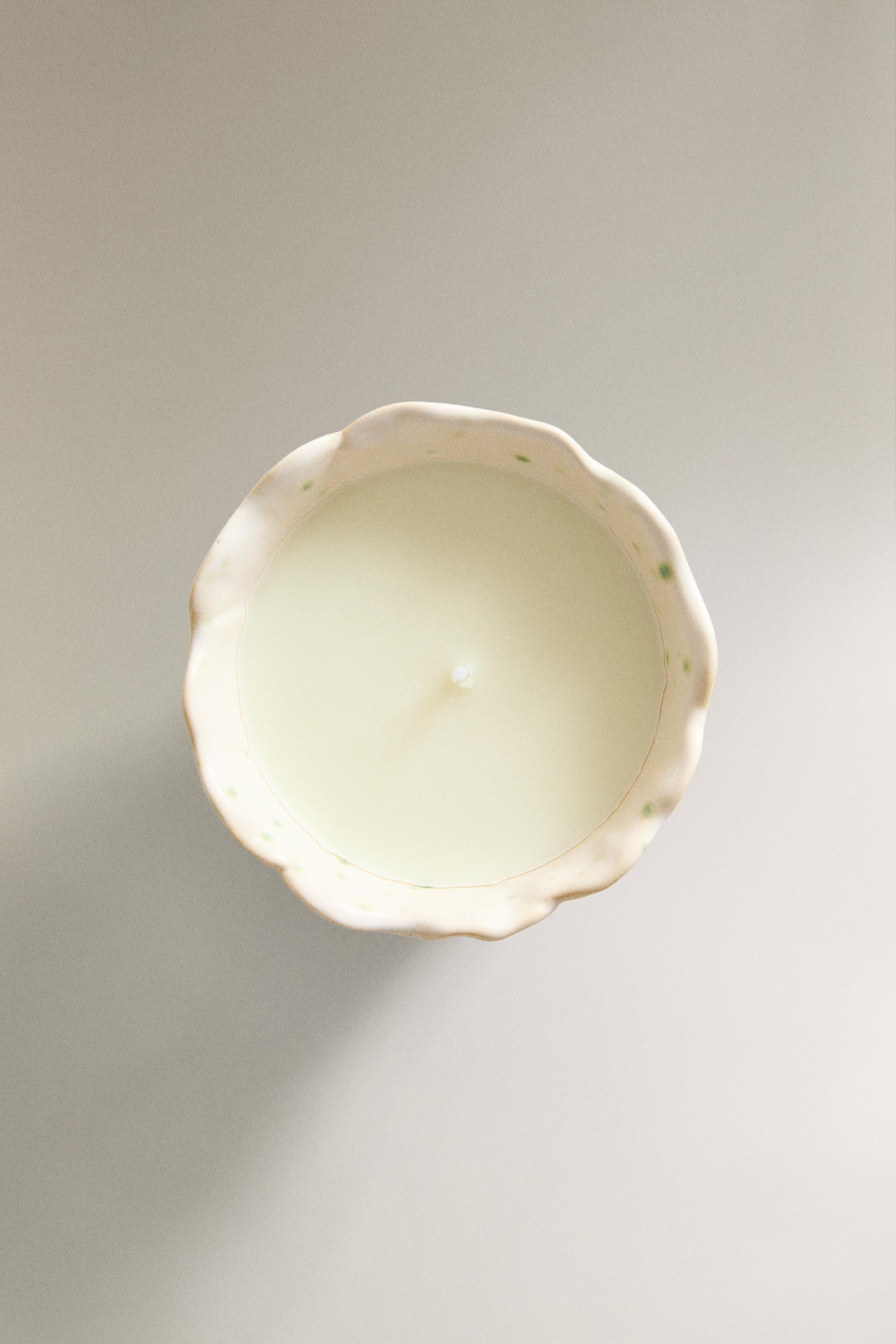 (120 G) TUBEROSE SCENTED CANDLE
